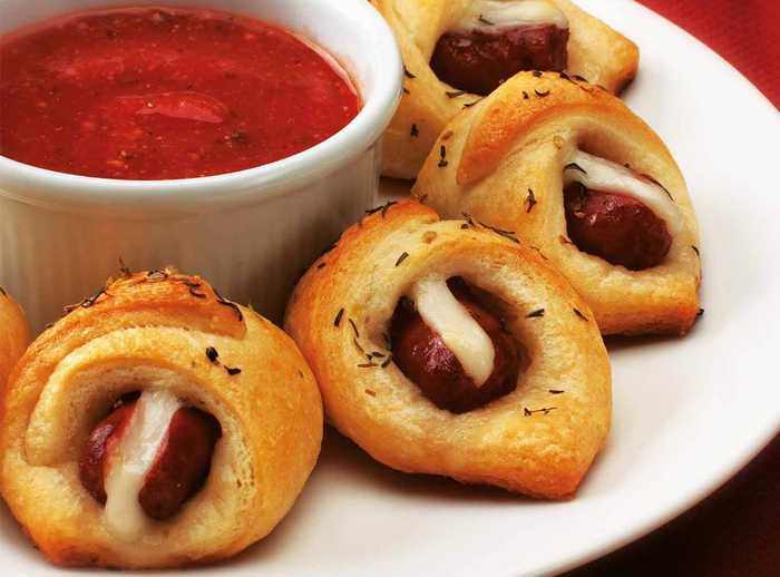 Festive Holiday Appetizer: Delicious Lit'l Smokies® Tree!